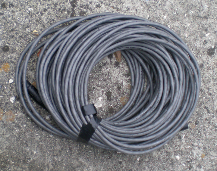 comtroller cable