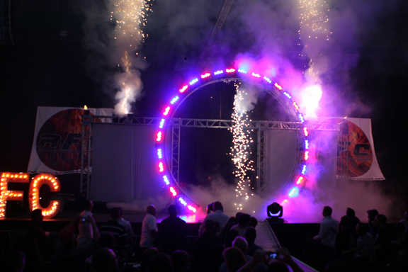 crackle comet  indoor pyrotechnics