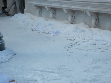 snowcell decour on the street