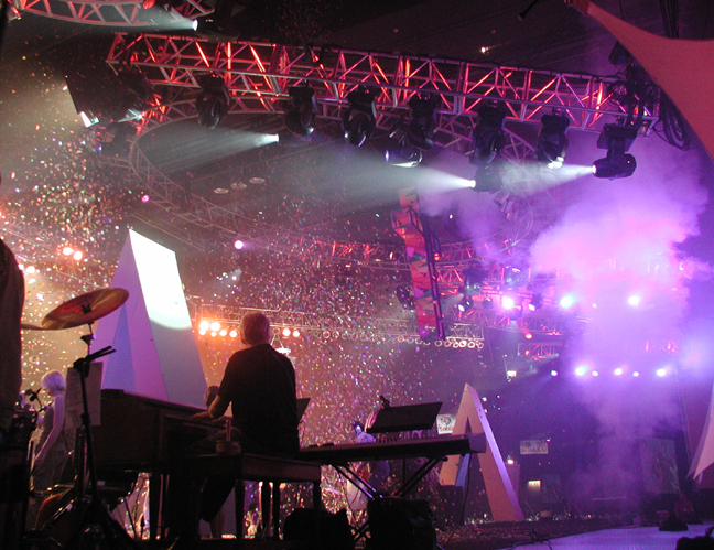 confetti cannons