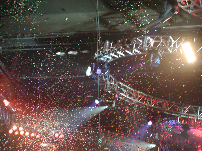 confetti cannons
